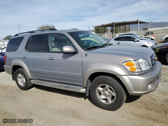 2001 Toyota Sequoia SR5 with VIN 5TDZT34A71S043137, listed as a Copart auction lot 47221885 with 101,156 mi miles and Salvage Title. Bid and sale history available at carsss.com. Image 4.
