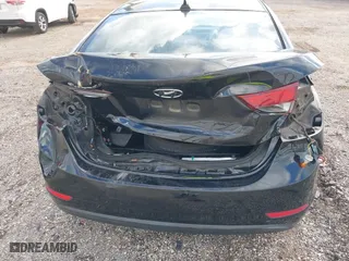 2016 Hyundai Elantra SE with VIN 5NPDH4AE3GH692568, listed as a IAAI auction lot 41110580 with 35,103 mi miles. Bid and sale history available at carsss.com. Image 6.