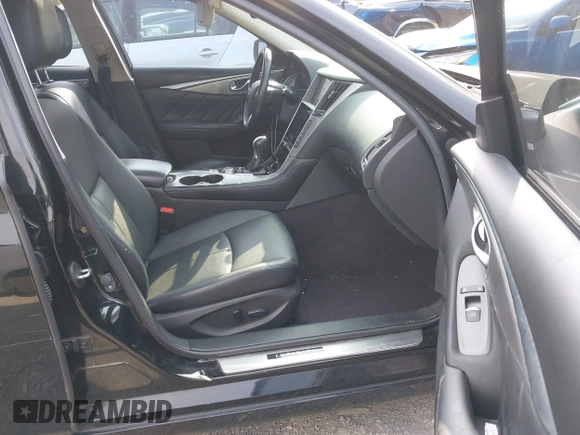 2015 Infiniti Q50 Premium with VIN JN1BV7AP5FM352834, listed as a IAAI auction lot 42037967 with 271,362 mi miles. Bid and sale history available at carsss.com. Image 5.