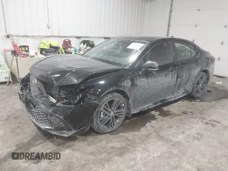 2025 Toyota Camry LE z VIN 4T1DBADK3SU509830, wystawiony jako IAAI lot #41642069 z przebiegiem 4 743 mil mil oraz . Historia ofert i sprzedaży dostępna na DreamBid. Obrazek 17.