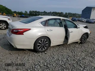 2017 Nissan Altima SL with VIN 1N4AL3APXHC246790, listed as a Copart auction lot 59638665 with 111,302 mi miles and Salvage title. Bid and sale history available at DreamBid. Image 3.