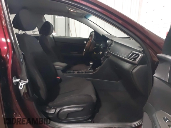 2016 Kia Optima LX with VIN 5XXGT4L3XGG073744, listed as a IAAI auction lot 41586212 with 111,628 mi miles. Bid and sale history available at carsss.com. Image 5.