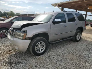 2009 Chevrolet Tahoe LTZ z VIN 1GNFC33J89J125625, wystawiony jako Copart lot #53363225 z przebiegiem 244 015 mil mil oraz Szkoda całkowita • Salvage title. Historia ofert i sprzedaży dostępna na DreamBid. Obrazek 1.