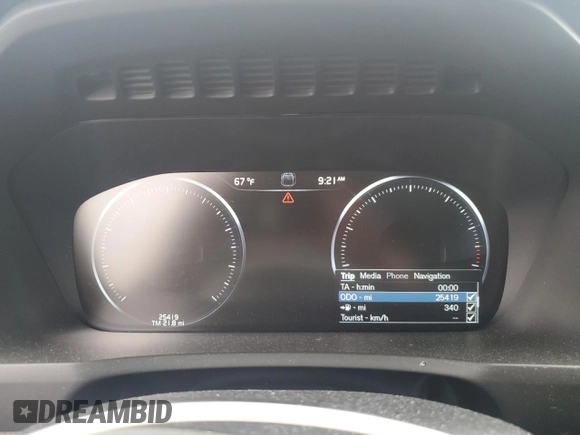 2022 Volvo XC90 Inscription with VIN YV4A221L3N1855101, listed as a Copart auction lot 51765945 with 25,419 mi miles and Salvage title. Bid and sale history available at DreamBid. Image 9.