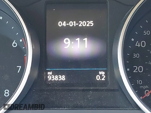 2018 Volkswagen Tiguan SEL z VIN 3VV2B7AX6JM039344, wystawiony jako IAAI lot #41934536 z przebiegiem 93 838 mil mil oraz . Historia ofert i sprzedaży dostępna na DreamBid. Obrazek 16.