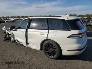 2023 Lincoln Aviator Reserve z VIN 5LM5J7XC3PGL07538, wystawiony jako Copart lot #51332175 z przebiegiem Nie podano mil oraz Szkoda całkowita • Salvage title. Historia ofert i sprzedaży dostępna na DreamBid. Obrazek 2.