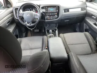 2017 Mitsubishi Outlander ES с VIN JA4AZ2A39HZ049231, выставлен на аукционе Copart как лот 55521465 с пробегом 142 056 миль миль и Списание • Salvage title. История ставок и продаж доступна на DreamBid. Изображение 8.