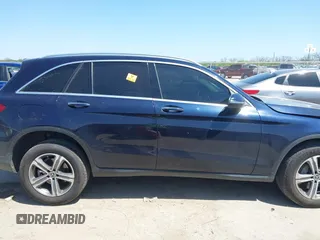2019 Mercedes-Benz GLC 300 with VIN WDC0G4JB2KV183985, listed as a IAAI auction lot 42004134 with Not provided miles and . Bid and sale history available at DreamBid. Image 13.