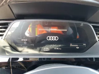 2024 Audi Q8 e-tron Sportback S line Premium Plus z VIN WA1CAAGE8RB036144, wystawiony jako Copart lot #63983214 z przebiegiem 4178 mil mil oraz Szkody całkowita. Historia ofert i sprzedaży dostępna na DreamBid. Obrazek 9.