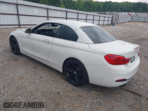 2018 BMW 4 Series 430i z VIN WBA4Z1C5XJEA31183, wystawiony jako IAAI lot #42133949 z przebiegiem 99 173 mil mil oraz . Historia ofert i sprzedaży dostępna na DreamBid. Obrazek 3.