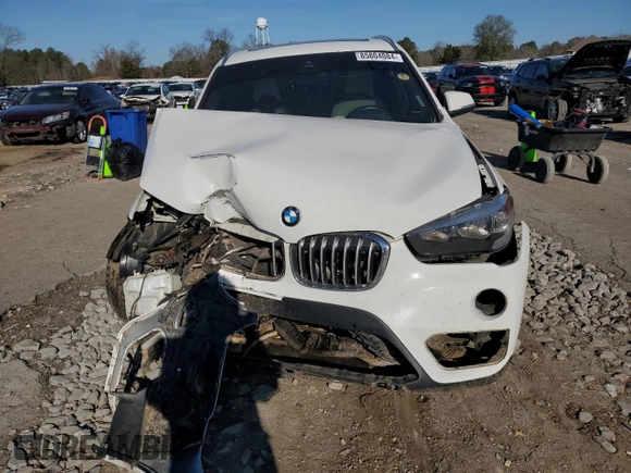 2019 BMW X1 sDrive28i with VIN WBXHU7C53K3H45694, listed as a Copart auction lot 85804084 with 151,645 mi miles and Salvage Title. Bid and sale history available at DreamBid. Image 5.