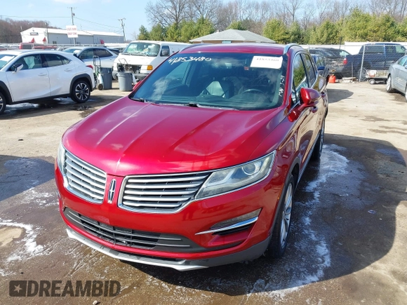 2015 Lincoln MKC z VIN 5LMCJ1A90FUJ32652, wystawiony jako IAAI lot #41853480 z przebiegiem 110 219 mil mil oraz . Historia ofert i sprzedaży dostępna na DreamBid. Obrazek 17.