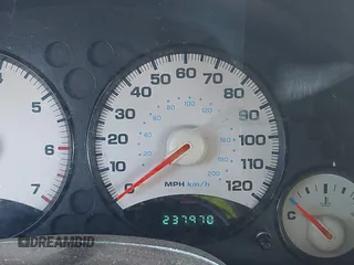 2003 Jeep Liberty Sport z VIN 1J4GL48K73W671700, wystawiony jako IAAI lot #42222189 z przebiegiem 237 970 mil mil oraz . Historia ofert i sprzedaży dostępna na DreamBid. Obrazek 7.