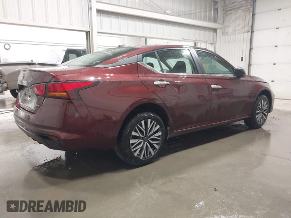 2025 Nissan Altima SV with VIN 1N4BL4DW8SN363079, listed as a IAAI auction lot 42058216 with 1,187 mi miles and . Bid and sale history available at DreamBid. Image 4.