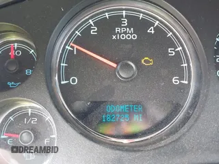 2008 Chevrolet Tahoe 3LT z VIN 1GNFK13018J213428, wystawiony jako IAAI lot #42236022 z przebiegiem 182 725 mil mil oraz . Historia ofert i sprzedaży dostępna na DreamBid. Obrazek 7.