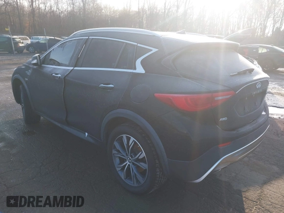 2018 Infiniti QX30 Luxury with VIN SJKCH5CR4JA046890, listed as a IAAI auction lot 41126484 with 92,165 mi miles and . Bid and sale history available at DreamBid. Image 3.