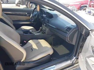 2011 Mercedes-Benz E-Class E 550 with VIN WDDKJ7CB7BF076428, listed as a IAAI auction lot 41785339 with 111,582 mi miles. Bid and sale history available at carsss.com. Image 5.
