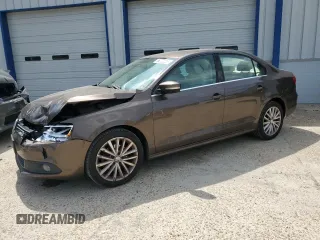2011 Volkswagen Jetta SEL z VIN 3VWLX7AJ0BM359581, wystawiony jako Copart lot #56222225 z przebiegiem 195 871 mil mil oraz Czysty tytuł • Clean title. Historia ofert i sprzedaży dostępna na DreamBid. Obrazek 1.
