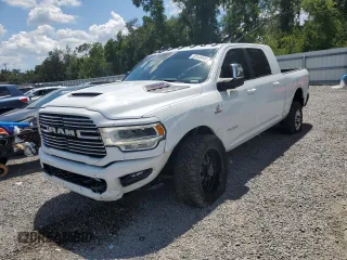 2023 Ram 2500 Laramie z VIN 3C6UR5NL3PG614030, wystawiony jako Copart lot #62148445 z przebiegiem 443 512 mil mil oraz Szkoda całkowita • Salvage title. Historia ofert i sprzedaży dostępna na DreamBid. Obrazek 1.