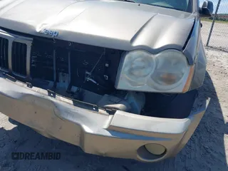 2005 Jeep Grand Cherokee Laredo with VIN 1J4HS48NX5C656582, listed as a IAAI auction lot 42079746 with Not Provided miles and . Bid and sale history available at DreamBid. Image 6.