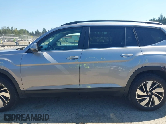 2024 Volkswagen Atlas SE with VIN 1V2HR2CA9RC531636, listed as a IAAI auction lot 42757784 with 40,257 mi miles and . Bid and sale history available at DreamBid. Image 15.