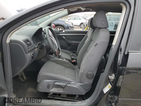 2008 Volkswagen Rabbit S с VIN WVWDB71K68W015244, выставлен на аукционе Copart как лот 52743215 с пробегом 141 946 миль миль и Списание • Salvage title. История ставок и продаж доступна на DreamBid. Изображение 7.