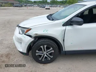 2017 Toyota RAV4 LE с VIN 2T3BFREVXHW647593, выставлен на аукционе IAAI как лот 42512350 с пробегом 120 448 миль миль и . История ставок и продаж доступна на DreamBid. Изображение 18.