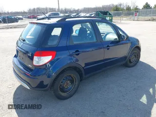 2008 Suzuki SX4 with VIN JS2YB413585102623, listed as a IAAI auction lot 41826668 with 112,672 mi miles and . Bid and sale history available at DreamBid. Image 4.