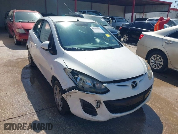 2012 Mazda Mazda2 Sport with VIN JM1DE1KY7C0140773, listed as a IAAI auction lot 41956594 with 188,924 mi miles. Bid and sale history available at carsss.com. Image 1.