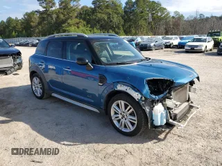 2018 MINI Countryman Cooper with VIN WMZYV5C38J3E04688, listed as a Copart auction lot 79697214 with 65,239 mi miles and Salvage Title. Bid and sale history available at carsss.com. Image 4.