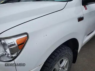 2012 Toyota Tundra z VIN 5TFUY5F14CX236444, wystawiony jako IAAI lot #42521098 z przebiegiem 153 797 mil mil oraz . Historia ofert i sprzedaży dostępna na DreamBid. Obrazek 1.