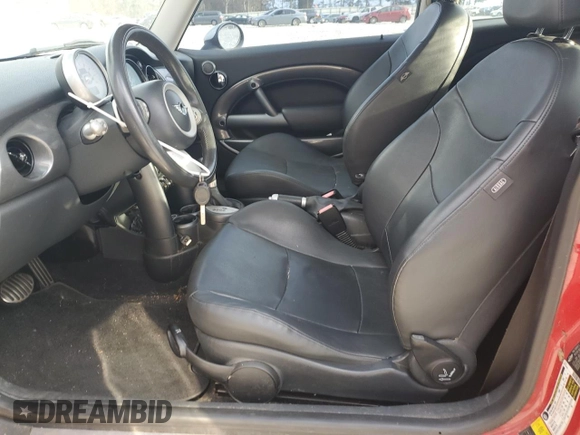 2006 MINI Hardtop S z VIN WMWRE33576TJ36468, wystawiony jako Copart lot #47862595 z przebiegiem 123 797 mil mil oraz Szkoda całkowita • Salvage title. Historia ofert i sprzedaży dostępna na DreamBid. Obrazek 7.