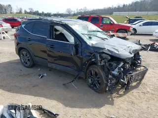 2023 Kia Seltos S z VIN KNDEU2AA9P7367509, wystawiony jako IAAI lot #41836829 z przebiegiem 68 646 mil mil oraz . Historia ofert i sprzedaży dostępna na DreamBid. Obrazek 1.