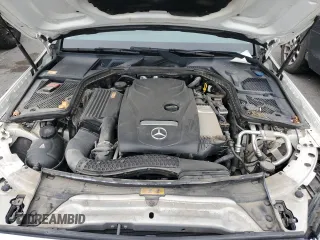 2015 Mercedes-Benz C 300 z VIN 55SWF4JB7FU084178, wystawiony jako Copart lot #48511515 z przebiegiem 100 857 mil mil oraz Szkoda całkowita • Salvage title. Historia ofert i sprzedaży dostępna na DreamBid. Obrazek 11.