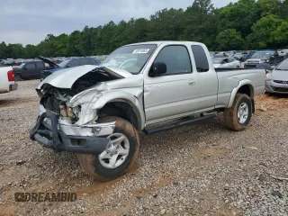 2002 Toyota Tacoma PreRunner z VIN 5TESN92N22Z882427, wystawiony jako Copart lot #55974065 z przebiegiem 113 728 mil mil oraz Szkoda całkowita • Salvage title. Historia ofert i sprzedaży dostępna na DreamBid. Obrazek 1.