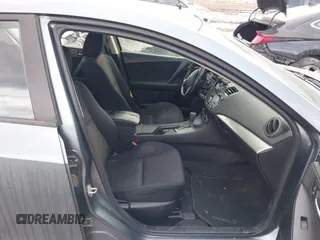 2013 Mazda 3 i Sport with VIN JM1BL1U79D1720023, listed as a IAAI auction lot 41426391 with 323,371 mi miles and . Bid and sale history available at DreamBid. Image 5.