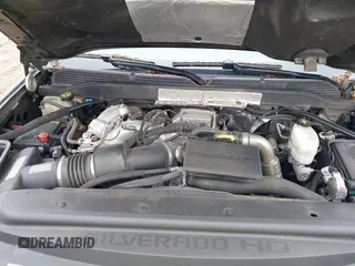 2019 Chevrolet Silverado 2500HD LTZ with VIN 1GC1KTEY5KF151527, listed as a IAAI auction lot 37045890 with 120,233 mi miles. Bid and sale history available at carsss.com. Image 10.