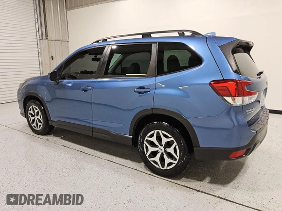 2023 Subaru Forester Premium z VIN JF2SKAEC1PH415854, wystawiony jako Copart lot #62348795 z przebiegiem 93 742 mil mil oraz Czysty tytuł • Clean title. Historia ofert i sprzedaży dostępna na DreamBid. Obrazek 2.