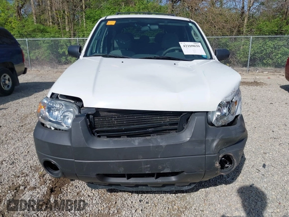 2006 Ford Escape XLT с VIN 1FMYU03166KB00592, выставлен на аукционе IAAI как лот 42109039 с пробегом 113 961 миль миль и . История ставок и продаж доступна на DreamBid. Изображение 13.