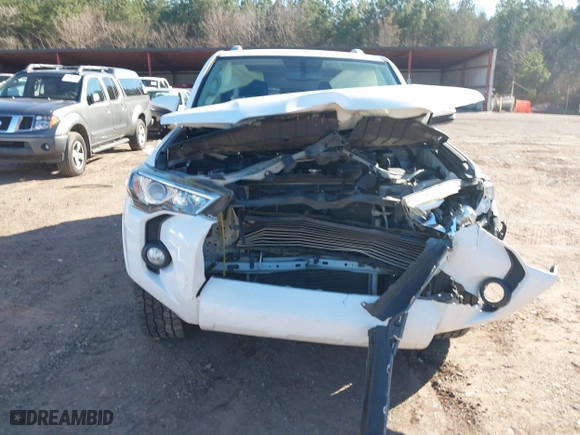 2017 Toyota 4Runner SR5 with VIN JTEZU5JRXH5152254, listed as a IAAI auction lot 41601682 with 88,827 mi miles. Bid and sale history available at carsss.com. Image 13.