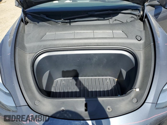 2022 Tesla Model Y Long Range z VIN 7SAYGDEE6NF429701, wystawiony jako Copart lot #58585665 z przebiegiem 86 537 mil mil oraz Szkoda całkowita • Salvage title. Historia ofert i sprzedaży dostępna na DreamBid. Obrazek 11.