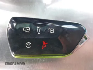 2024 Volkswagen Atlas SE z VIN 1V2JE2CA1RC252078, wystawiony jako IAAI lot #42061482 z przebiegiem 10 396 mil mil oraz . Historia ofert i sprzedaży dostępna na DreamBid. Obrazek 11.