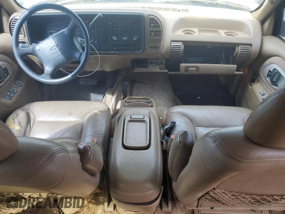 1995 Chevrolet Suburban with VIN 1GNFK16K3SJ403221, listed as a Copart auction lot 68543084 with 131,937 mi miles and Clean Title. Bid and sale history available at carsss.com. Image 8.