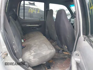 2002 Ford Explorer Sport Trac Value z VIN 1FMZU67E02UB39679, wystawiony jako IAAI lot #42067042 z przebiegiem 237 171 mil mil oraz . Historia ofert i sprzedaży dostępna na DreamBid. Obrazek 8.
