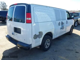 2008 Chevrolet Express Cargo Van with VIN 1GCFG15X281178354, listed as a IAAI auction lot 41827697 with 156,535 mi miles. Bid and sale history available at carsss.com. Image 4.