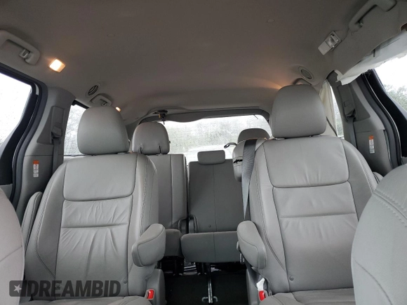 2016 Toyota Sienna XLE with VIN 5TDYK3DC8GS748036, listed as a Copart auction lot 60047235 with 147,203 mi miles and Salvage title. Bid and sale history available at DreamBid. Image 10.