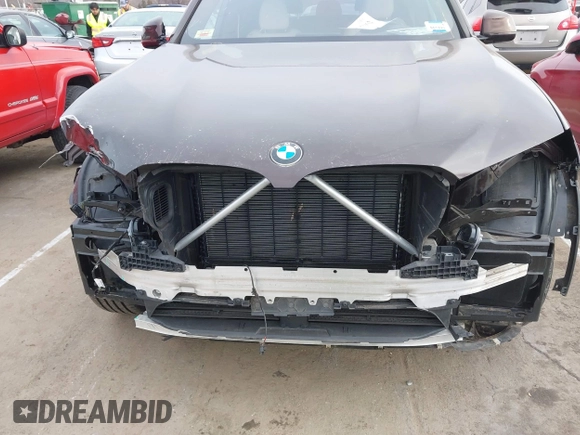 2020 BMW X3 xDrive30i z VIN 5UXTY5C0XL9D58724, wystawiony jako IAAI lot #41717962 z przebiegiem 38 089 mil mil oraz . Historia ofert i sprzedaży dostępna na DreamBid. Obrazek 6.