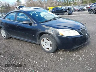 2007 Pontiac G6 1SV Value Leader with VIN 1G2ZF58B874116207, listed as a IAAI auction lot 41841397 with 98,736 mi miles. Bid and sale history available at carsss.com. Image 1.