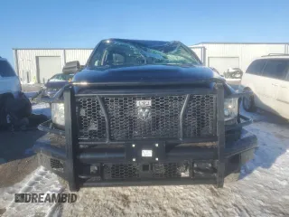 2016 Ram 2500 Tradesman z VIN 3C6UR5CL1GG161710, wystawiony jako Copart lot #87543575 z przebiegiem 172 781 mil mil oraz Szkoda całkowita • Salvage title. Historia ofert i sprzedaży dostępna na DreamBid. Obrazek 5.