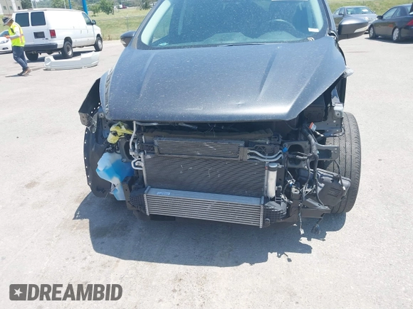 2018 Ford Escape Titanium with VIN 1FMCU9J99JUD43804, listed as a IAAI auction lot 41101250 with 56,438 mi miles and . Bid and sale history available at DreamBid. Image 6.